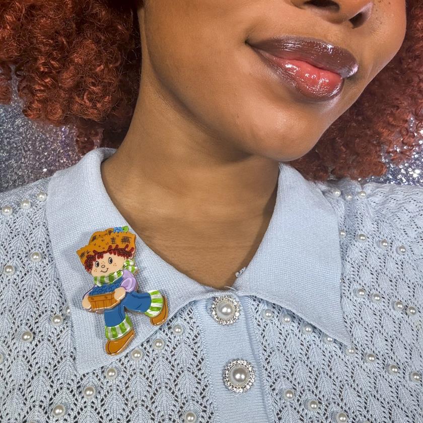 Erstwilder Huckleberry Pie Brooch with Gift Box  ~The World of Strawberry Shortcake~