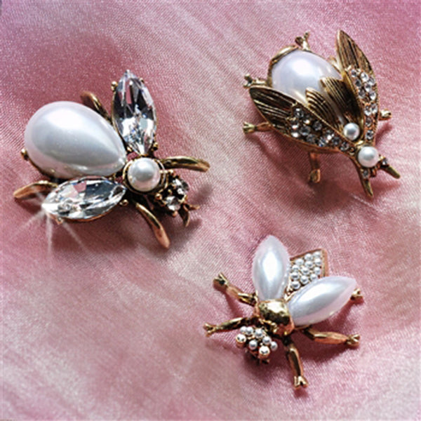 Sweet Romance Exotic Bees Scatter Pins Set of 3 ~Glass Pearly Girls Goldtone~ - Belle Fleur Boutique