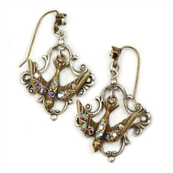 Sweet Romance Little Flying Bird Pierced Earrings - Belle Fleur Boutique